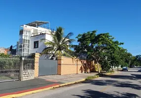 Foto 1 de Casa com 5 Quartos à venda, 284m² em Canasvieiras, Florianópolis