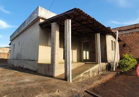 Foto 1 de Casa com 2 Quartos à venda, 220m² em Jardim Primavera, Mário Campos