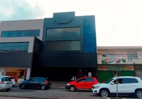 Foto 1 de Ponto Comercial para alugar, 900m² em Novo Mundo, Curitiba