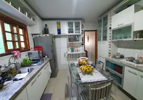 Foto 1 de Sobrado com 3 Quartos à venda, 230m² em Jardim Bonfiglioli, São Paulo