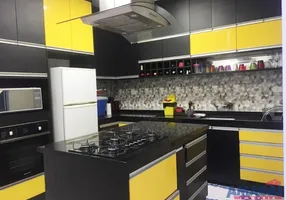 Foto 1 de Sobrado com 4 Quartos à venda, 343m² em Loteamento Villa Branca, Jacareí