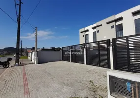 Foto 1 de Casa com 2 Quartos à venda, 75m² em Figueira, Gaspar