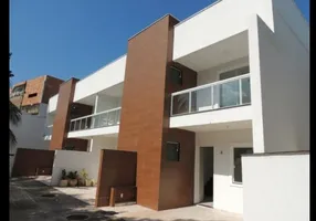 Foto 1 de Casa de Condomínio com 2 Quartos à venda, 126m² em Vila Muriqui, Mangaratiba