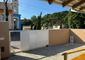 Foto 1 de Casa com 4 Quartos para alugar, 160m² em Centro, Santo Antônio do Pinhal