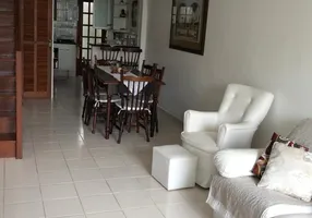 Foto 1 de Casa de Condomínio com 2 Quartos à venda, 85000m² em Peró, Cabo Frio