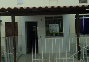 Foto 1 de Casa de Condomínio com 2 Quartos à venda, 70m² em Jóquei Clube, São Gonçalo