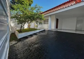 Foto 1 de Casa com 4 Quartos à venda, 195m² em Cidade Jardim, Uberlândia