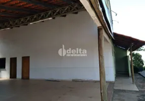 Foto 1 de Fazenda/Sítio com 2 Quartos à venda, 1000m² em Morada Nova, Uberlândia
