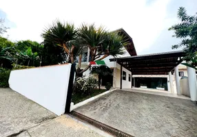 Foto 1 de Casa com 3 Quartos à venda, 295m² em Santa Terezinha, Gaspar