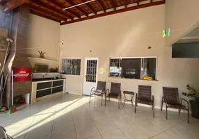 Foto 1 de Casa com 3 Quartos à venda, 125m² em Jardim das Estações - Vila Xavier, Araraquara