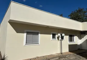 Foto 1 de Casa com 2 Quartos à venda, 105m² em Ribeirão dos Porcos, Atibaia