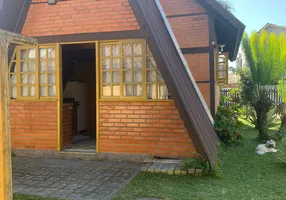 Foto 1 de Casa com 3 Quartos para alugar, 250m² em Itacolomi, Balneário Piçarras