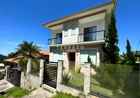 Foto 1 de Casa de Condomínio com 4 Quartos à venda, 330m² em Caneca Fina, Guapimirim