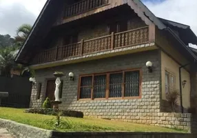 Foto 1 de Casa com 6 Quartos à venda, 372m² em Mosela, Petrópolis