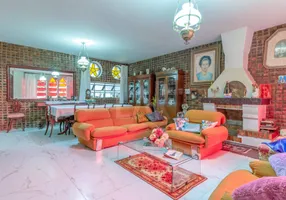Foto 1 de Casa com 6 Quartos para alugar, 336m² em Santa Lúcia, Belo Horizonte