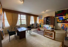 Foto 1 de Casa com 4 Quartos à venda, 297m² em Vila Santa Cecília, Volta Redonda