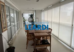 Foto 1 de Apartamento com 4 Quartos à venda, 270m² em Santo Amaro, São Paulo
