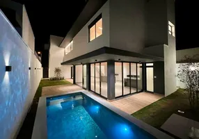 Foto 1 de Casa de Condomínio com 3 Quartos à venda, 254m² em Shopping Park, Uberlândia