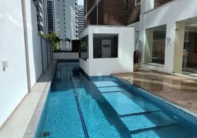 Foto 1 de Apartamento com 2 Quartos à venda, 80m² em Meireles, Fortaleza