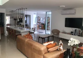 Foto 1 de Casa de Condomínio com 3 Quartos à venda, 206m² em Centro, Eusébio