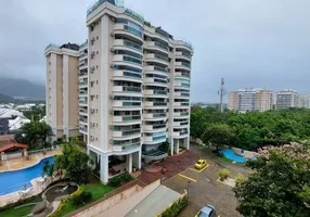 Foto 1 de Apartamento com 2 Quartos para alugar, 100m² em Barra da Tijuca, Rio de Janeiro