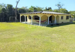 Foto 1 de Fazenda/Sítio com 3 Quartos à venda, 142m² em Fiuza, Viamão