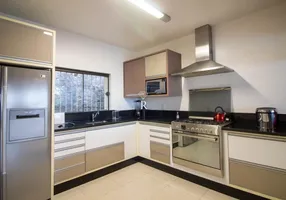Foto 1 de Sobrado com 3 Quartos à venda, 270m² em Sambaqui, Florianópolis