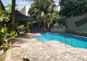 Foto 1 de Sobrado com 7 Quartos para venda ou aluguel, 439m² em Vila Bela, São Paulo