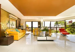 Foto 1 de Apartamento com 3 Quartos à venda, 336m² em Auxiliadora, Porto Alegre