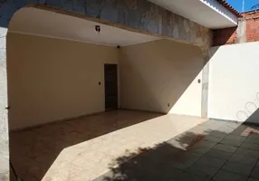 Foto 1 de Casa com 3 Quartos à venda, 138m² em Vila Engler, Bauru