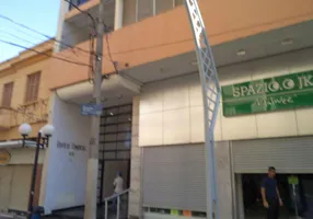 Foto 1 de Ponto Comercial para alugar, 10m² em Centro, Bauru