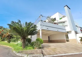 Foto 1 de Casa de Condomínio com 4 Quartos à venda, 533m² em Nonoai, Porto Alegre