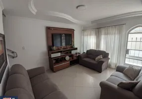 Foto 1 de Sobrado com 3 Quartos à venda, 128m² em Jardim Santa Mena, Guarulhos