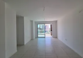 Foto 1 de Apartamento com 3 Quartos à venda, 90m² em Guararapes, Fortaleza