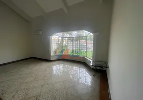 Foto 1 de Casa com 4 Quartos à venda, 338m² em Aurora, Londrina