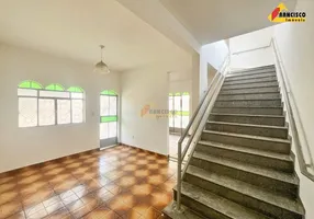 Foto 1 de Casa com 4 Quartos para alugar, 178m² em Espirito Santo, Divinópolis