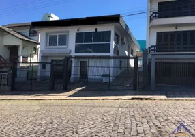 Foto 1 de Casa com 3 Quartos à venda, 278m² em Cinquentenário, Caxias do Sul