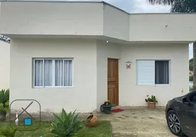 Foto 1 de Casa com 2 Quartos para alugar, 62m² em Nogueira, Guararema