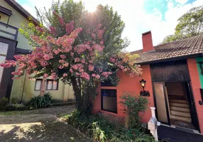 Foto 1 de Casa com 2 Quartos à venda, 62m² em Centro, Gramado