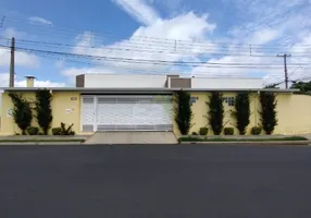 Foto 1 de Casa com 3 Quartos à venda, 206m² em Jardim de Cresci, São Carlos