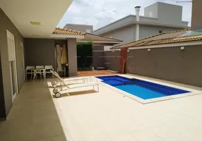 Foto 1 de Casa de Condomínio com 4 Quartos à venda, 350m² em Vila Aviação, Bauru