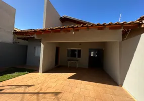 Foto 1 de Casa com 3 Quartos à venda, 125m² em Parque Residencial Rita Vieira, Campo Grande