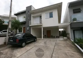 Foto 1 de Casa de Condomínio com 3 Quartos à venda, 183m² em Parque das Figueiras, Mogi das Cruzes