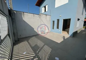 Foto 1 de Sobrado com 2 Quartos à venda, 97m² em Jardim Aguapeu, Mongaguá