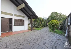 Foto 1 de Lote/Terreno à venda, 1398m² em Cavalhada, Porto Alegre