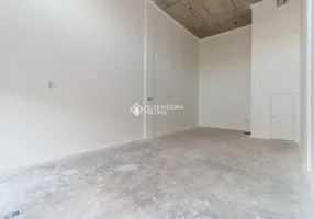 Foto 1 de Ponto Comercial para alugar, 61m² em São João, Porto Alegre