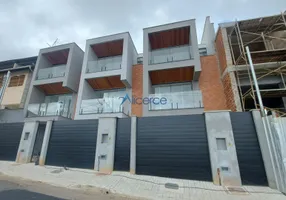 Foto 1 de Casa de Condomínio com 3 Quartos à venda, 200m² em Santa Catarina, Juiz de Fora