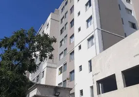 Foto 1 de Apartamento com 2 Quartos à venda, 63m² em Capão Raso, Curitiba