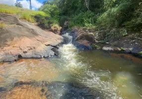 Foto 1 de Fazenda/Sítio com 4 Quartos à venda, 30000m² em Zona Rural, Santa Bárbara