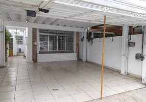 Foto 1 de Casa com 3 Quartos para venda ou aluguel, 180m² em Campo Belo, São Paulo